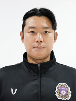 조인형 감독